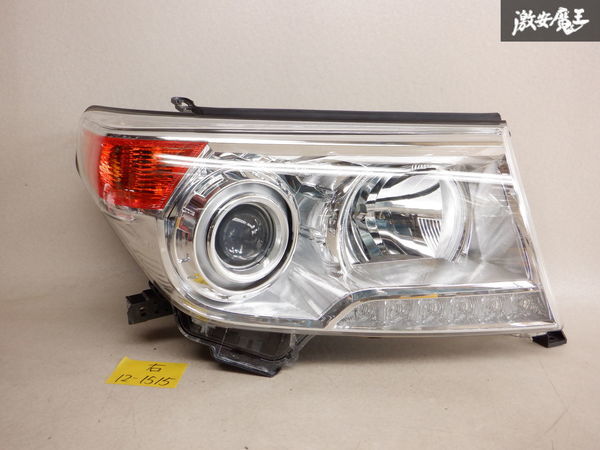 トヨタ 純正 URJ202W 200系 ランドクルーザー ランクル 中期 HID トヨタ 純正 URJ202W 200系 ランドクルーザー ランクル 中期 HID