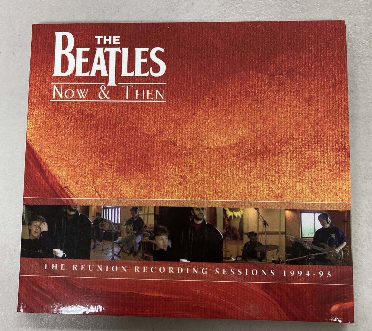 本物保証，新品 e233 THE BEATLES NOW&THEN ザ ビートルズ THE REUNION RECORDING SESSIONS 1994-95 BFB-28(Beatles， The)｜売買されたオークション情報、yahooの商品情報をアーカイブ公開 - オークファン B