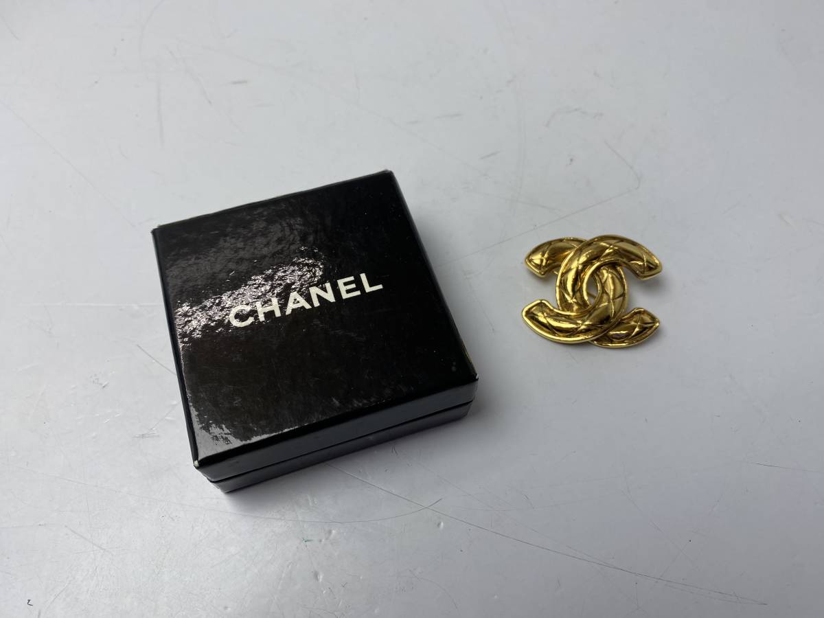 ☆CHANEL シャネル☆本物鑑定済 ブローチ ゴールド ビンテージ【中古 