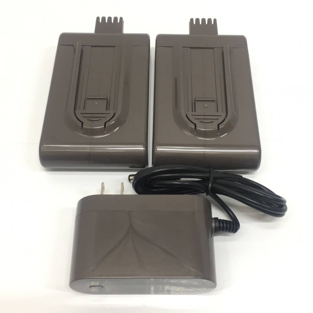 送料無料h40712 dyson ダイソン 互換 バッテリー ACアダプター 3点セット 21.6V