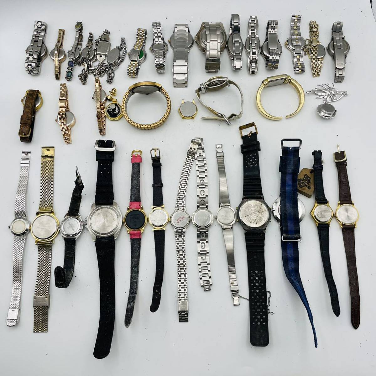 227 時計 38本 まとめ売り 腕時計 GUESS ゲス SEIKO セイコー ALBA 