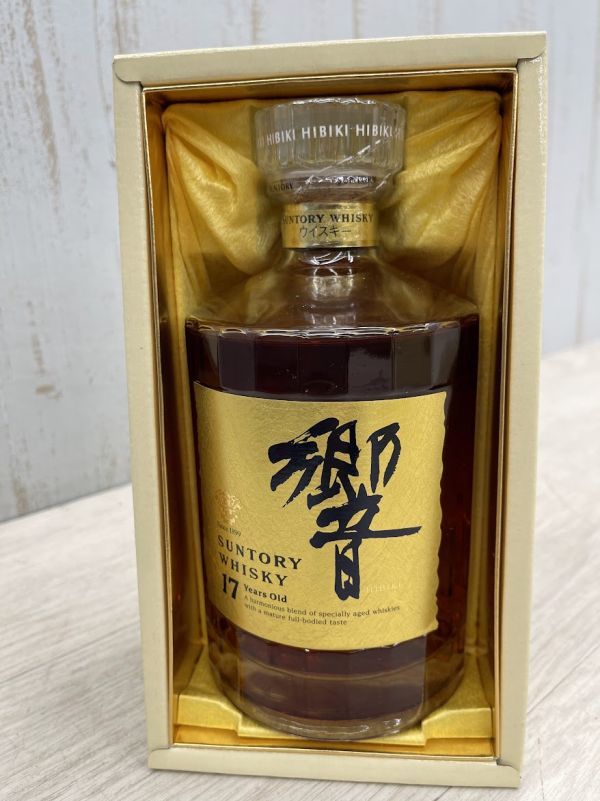 新品 未開栓 サントリーウイスキー 響 ゴールドラベル 17年 750ml 43
