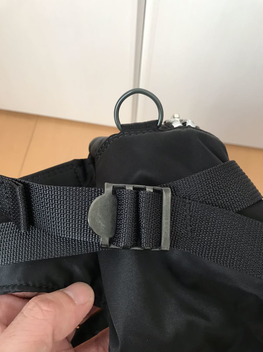 美品 新型 PORTER ポーター TANKER タンカー ボディバッグ 622-68302