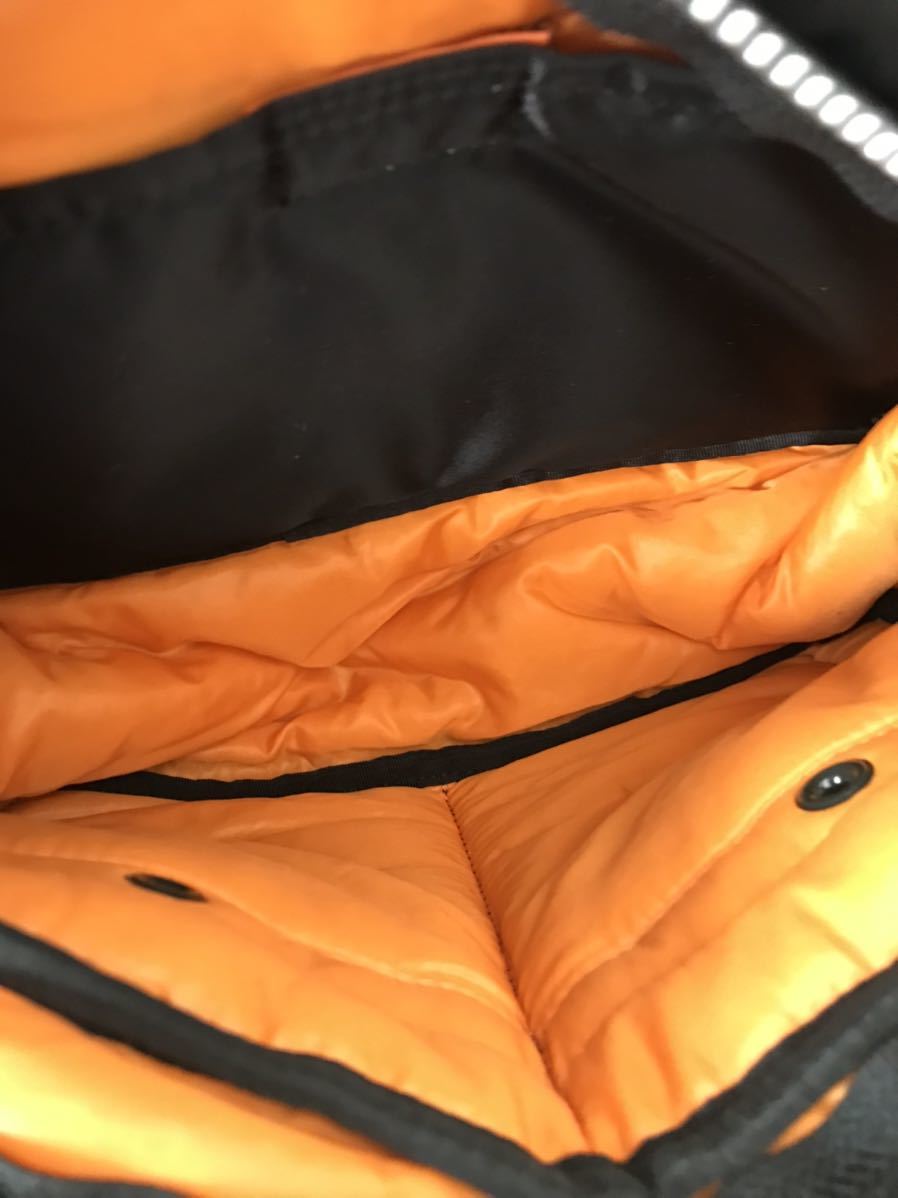 美品 新型 PORTER ポーター TANKER タンカー ボディバッグ 622-68302 