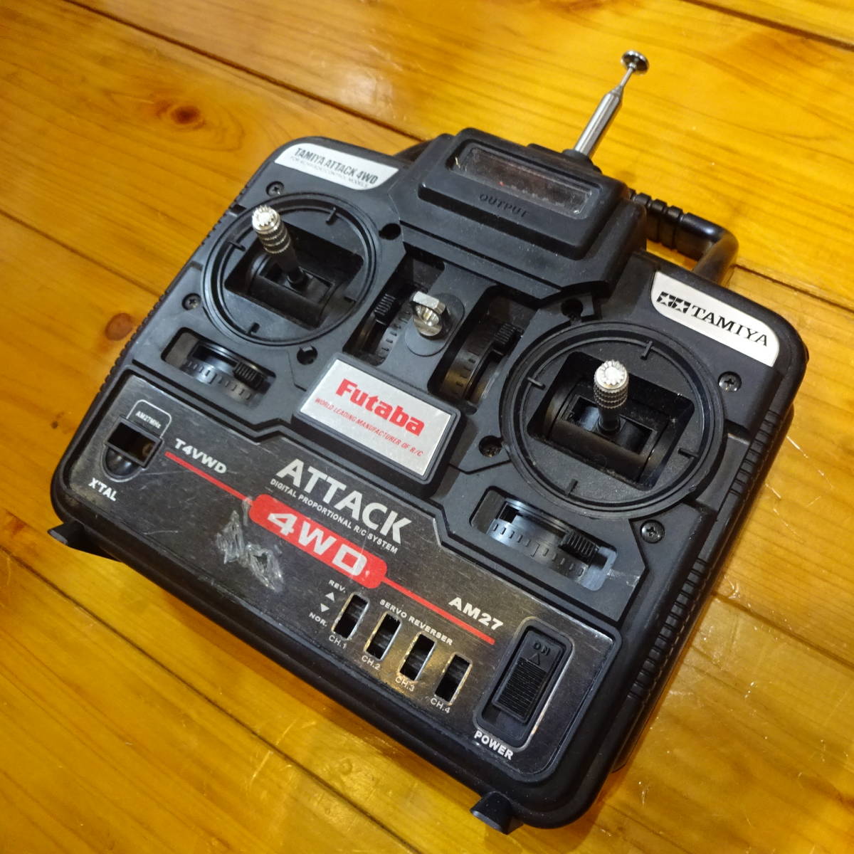 フタバ ATTACK 4WD 27MHz 送信機