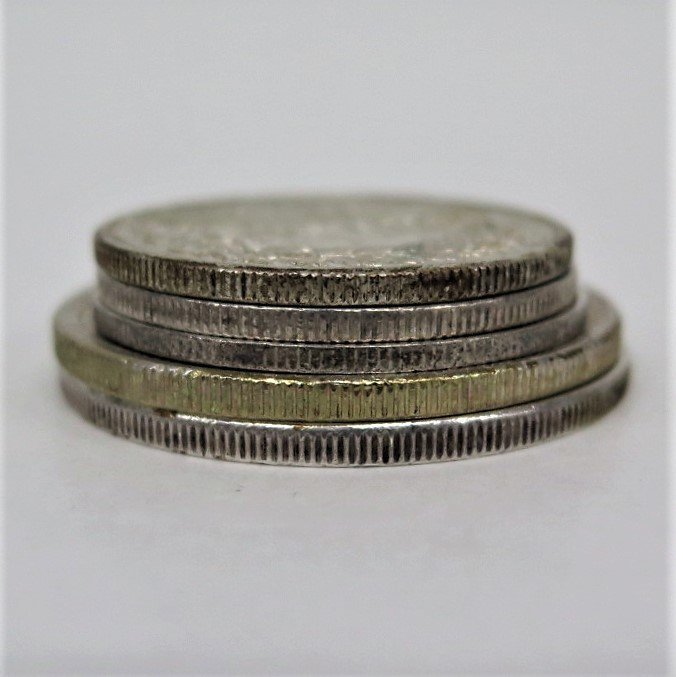 1円～ 古銭 一圓銀貨 明治15年/30年 五十銭銀貨 明治4年/31年 計5点