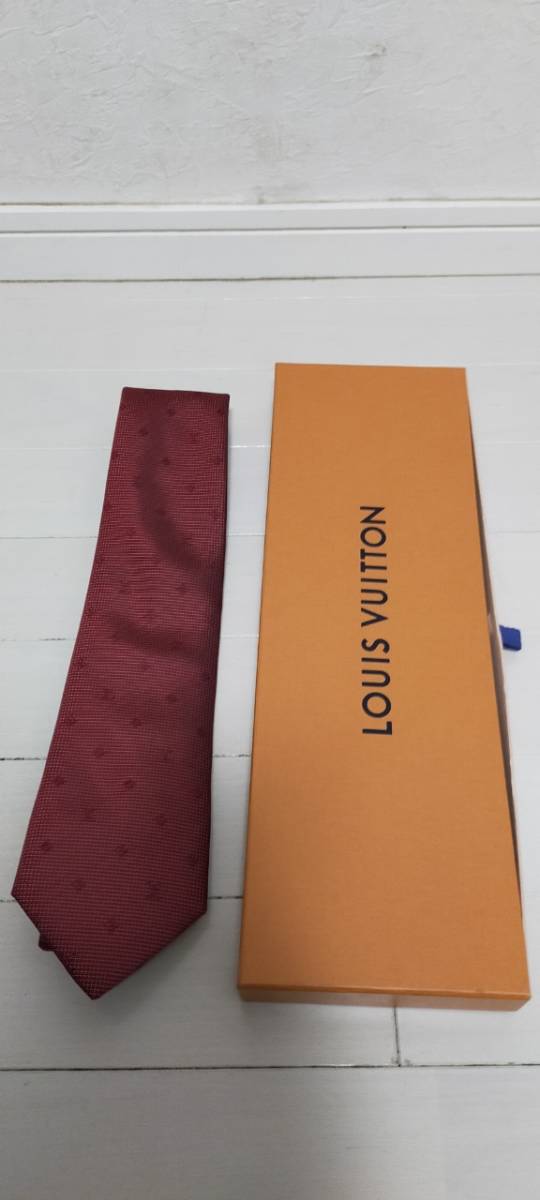 LOUIS VUITTON ルイヴィトン ネクタイ モノグラム柄 赤系 剣先9㎝ 美 