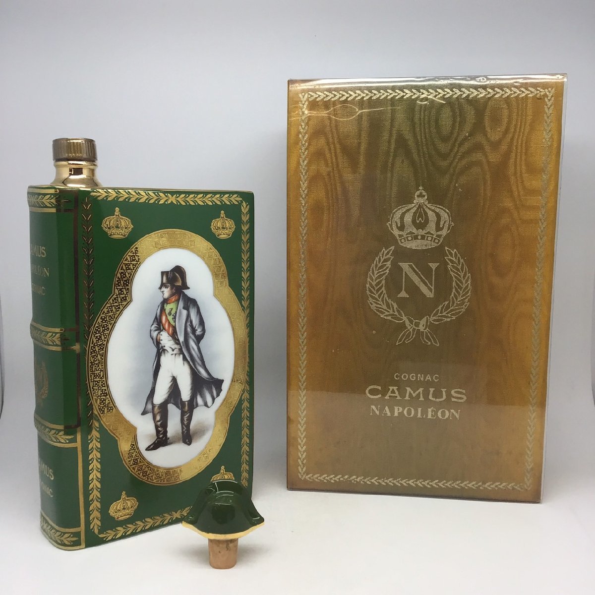未開栓 カミュ ナポレオン ブック 緑 陶器ボトル 替栓/箱付 重量1254g