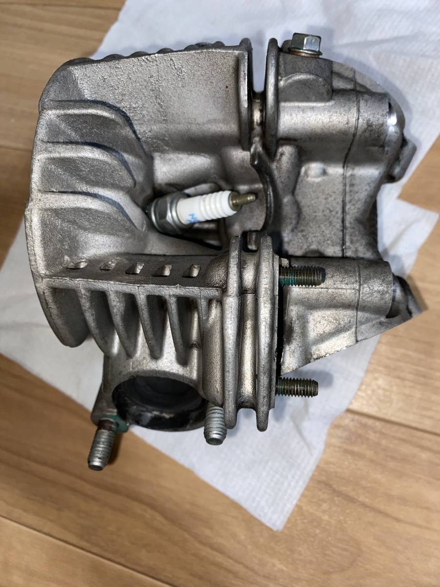 う*ん様 シグナスx SE44J台湾純正シリンダーヘッド・ピストンセット シグナスX 純正シリンダーヘッド シグナスX シリンダーヘッド キャブ車