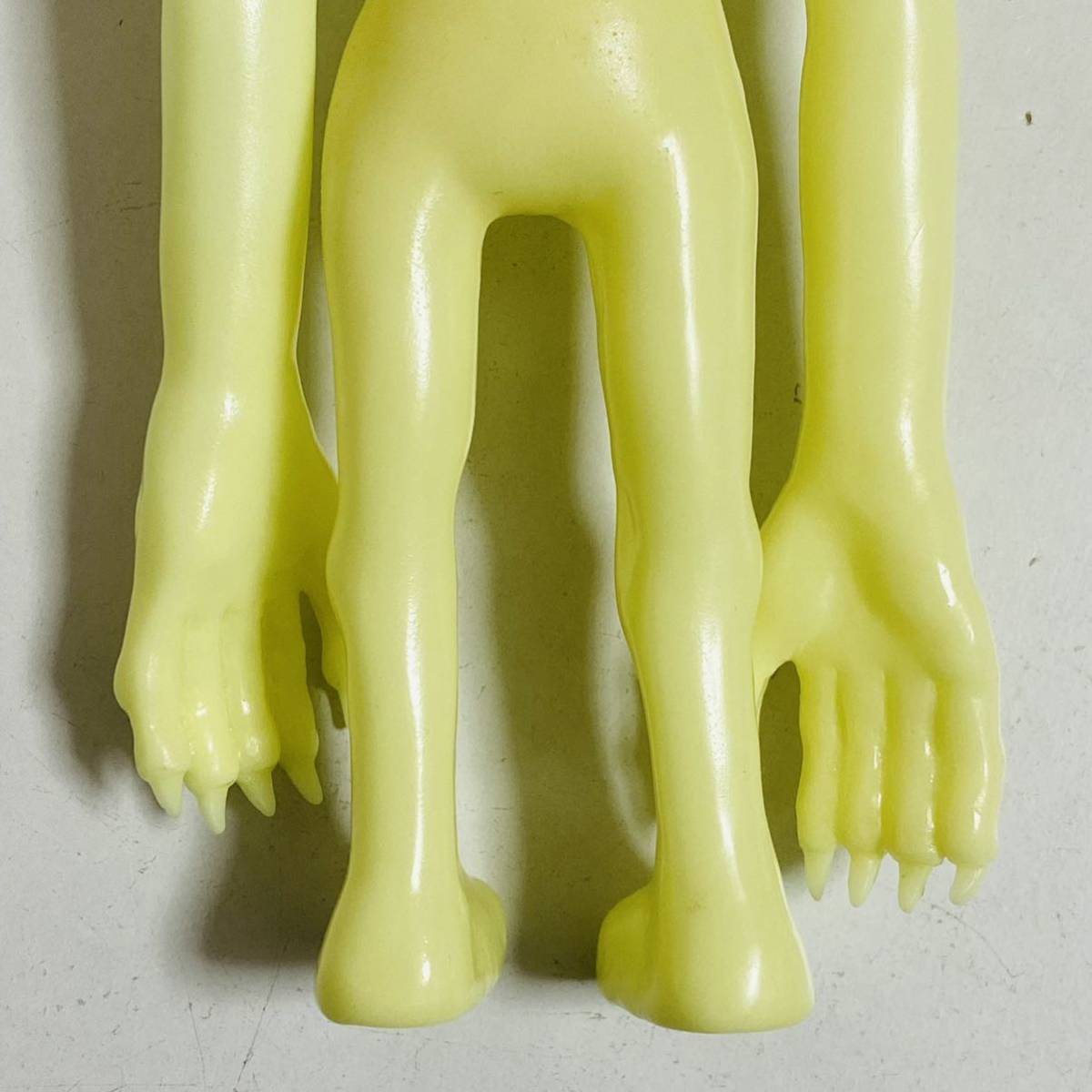 中古品】Marmit マーミット ホプキンスビルの宇宙人 夜光ソフビ製 蓄光 