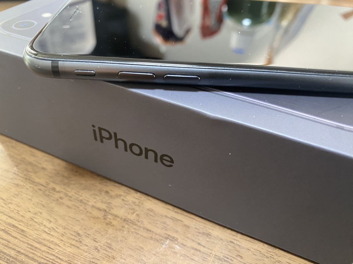 SIMフリー iPhone8 64GB スペースグレイ美品 SIMフリー スペースグレイ 64GB 本体 美品☆iPhone8 (MQ782J&frasl;A)