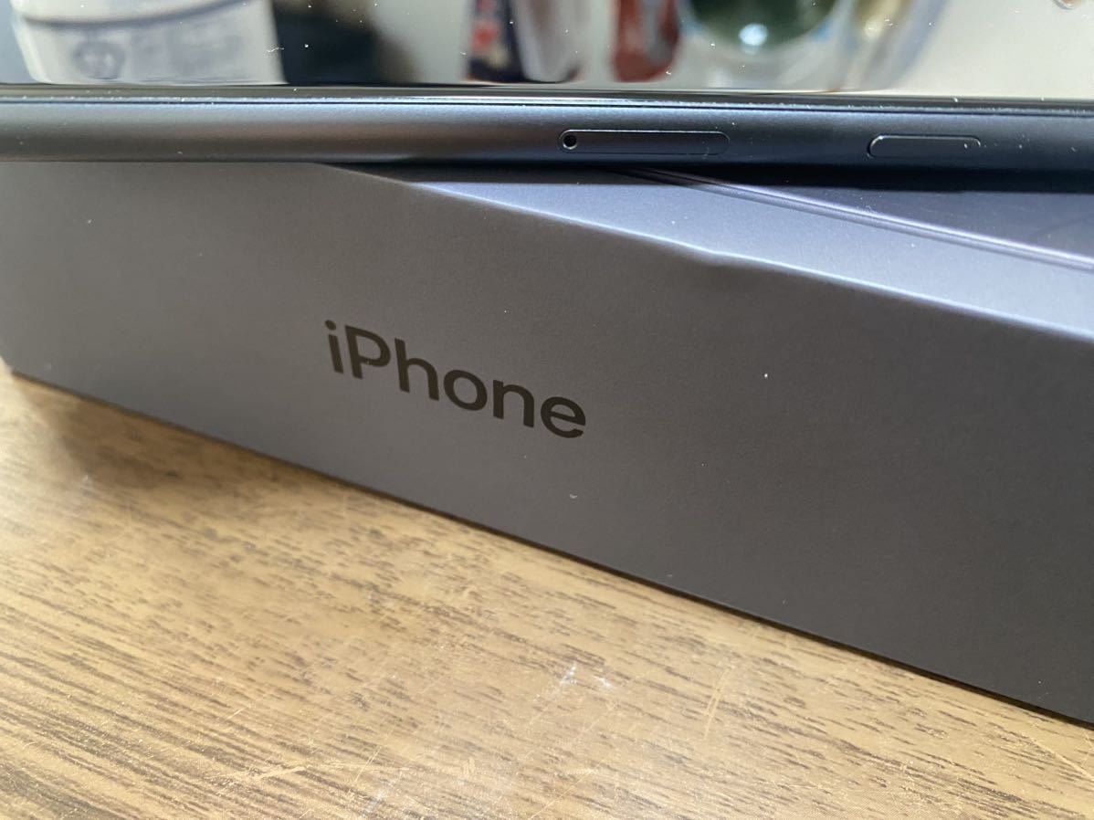 SIMフリー iPhone8 64GB スペースグレイ美品 SIMフリー スペースグレイ 64GB 本体 美品☆iPhone8 (MQ782J&frasl;A)
