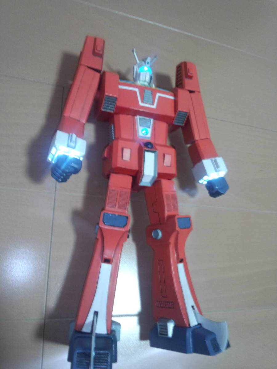 HGUC ユニコーンガンダム チタニウムフィニッシュ LED搭載