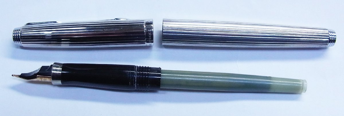 PARKER パーカー☆万年筆 ペン先：585 14K シルバー色☆筆記確認済☆美