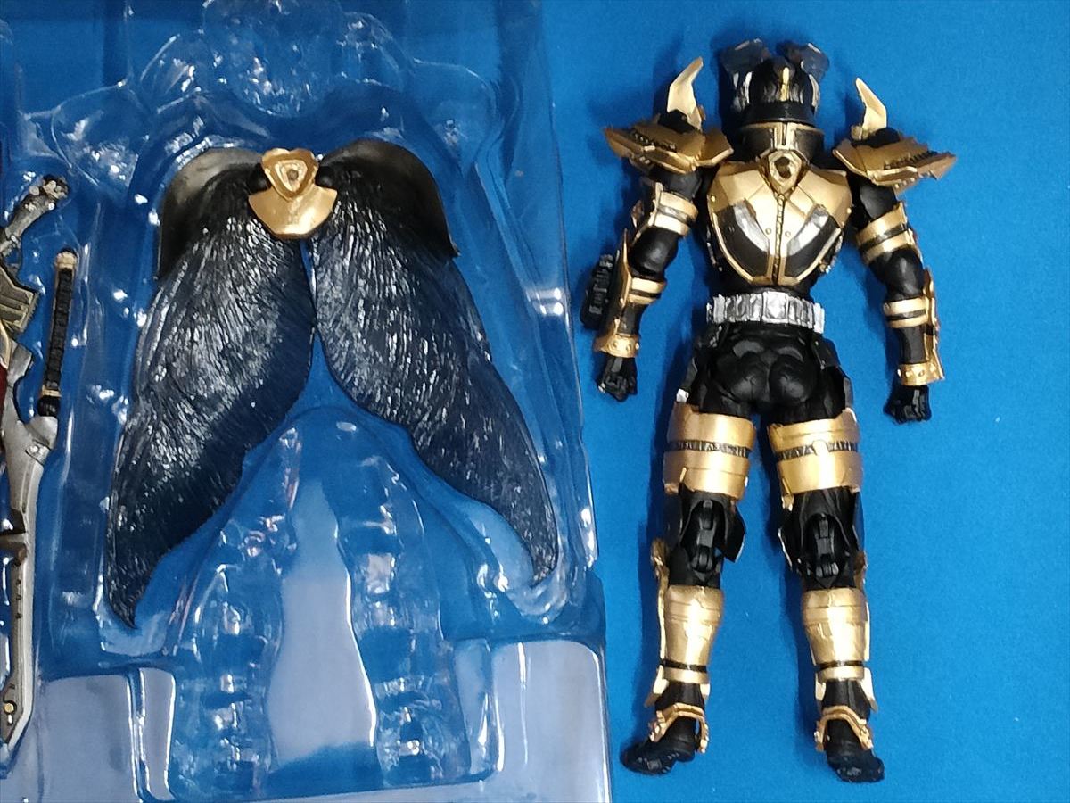 MW-617 仮面ライダーギャレン キングフォーム 「仮面ライダー剣