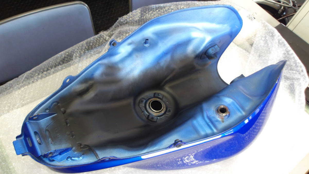 ホンダ ホーネット250 ガソリンタンク 燃料メーター付き 【公式通販】