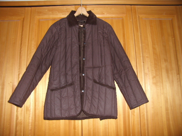 美品　インターナショナルギャラリービームス　イングランド製　ダウンジャンパー　INTERNATIONAL GALLERY BEAMS 　サイズ38　こげ茶色