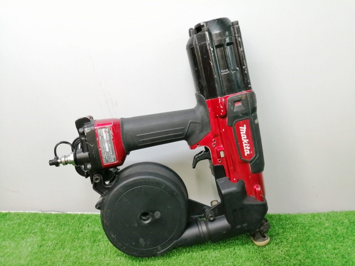 中古 makita マキタ 41mm 高圧 エアビス打ち機 ねじ打ち機 AR411HR 
