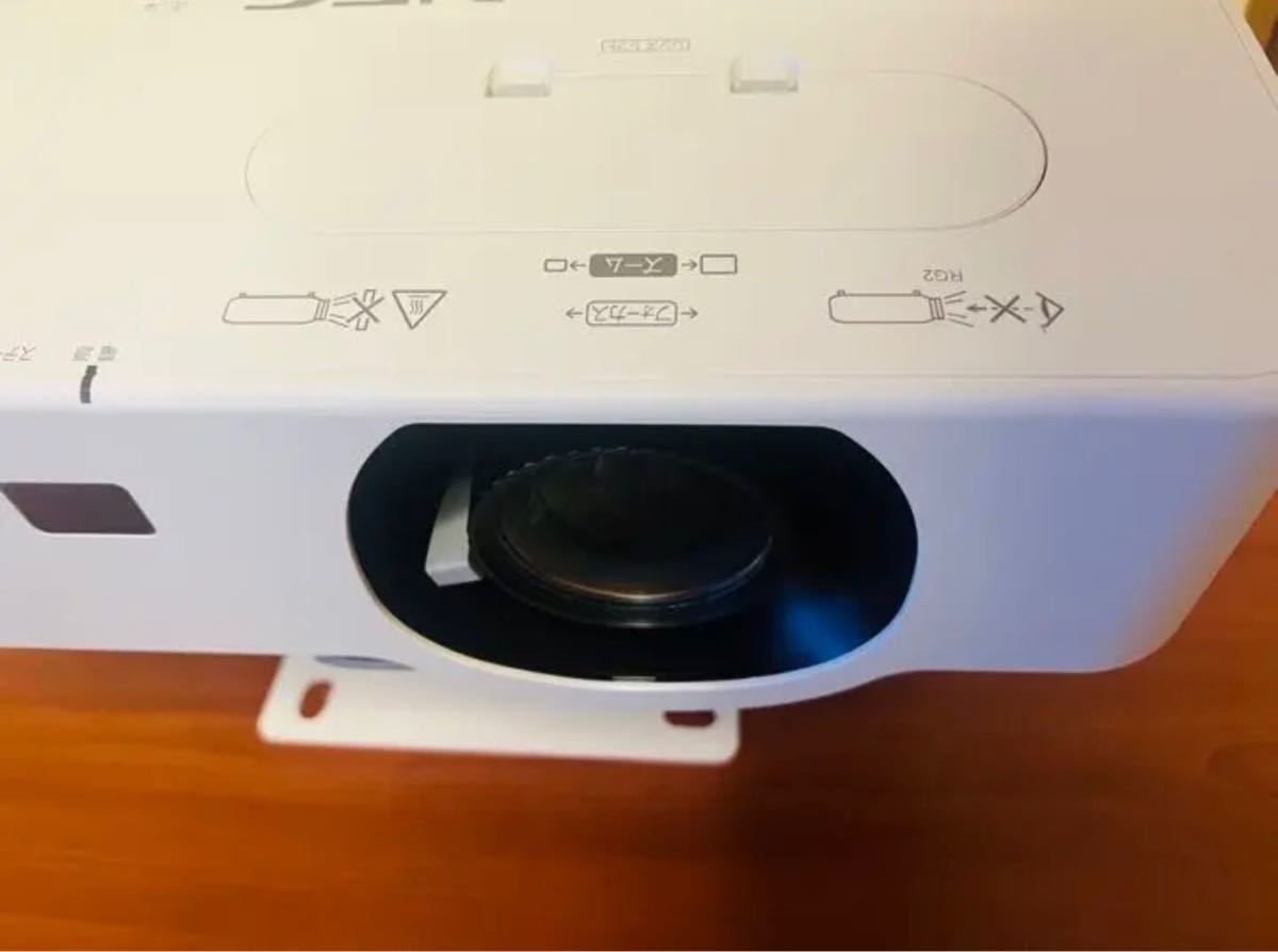 NEC 液晶プロジェクター NP-P554U 5300ルーメン高輝度 NEC ViewLight