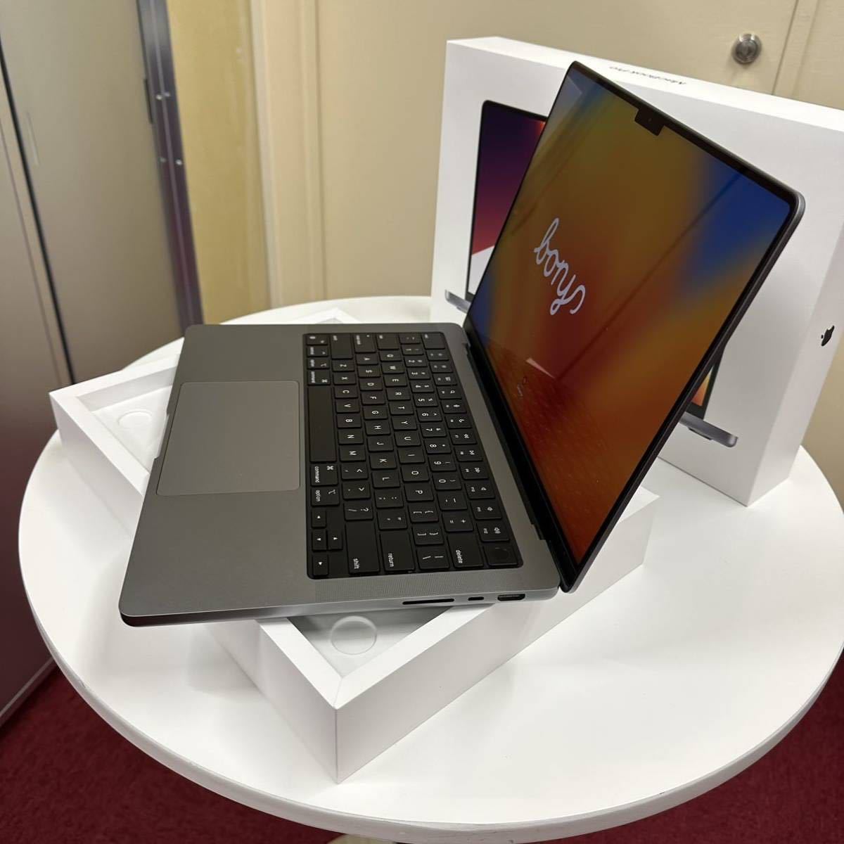 Apple MacBook Pro 14インチ スペースグレイ M1 pro 16GB SSD512GB US