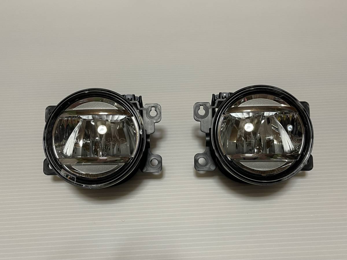 10代目シビック FK7 純正フォグランプ