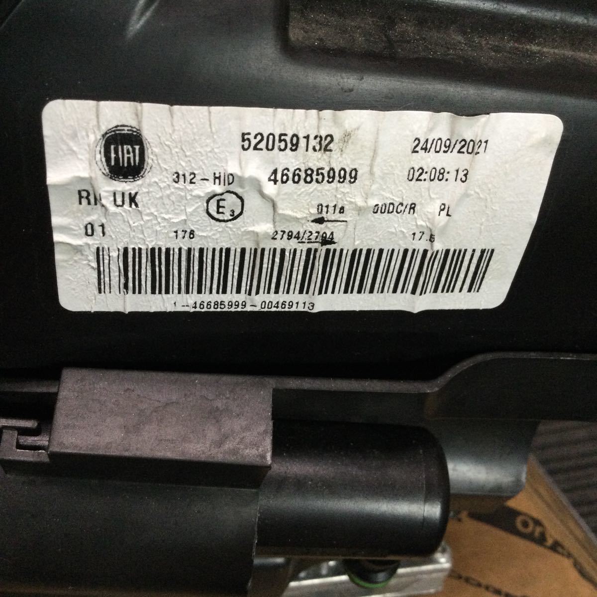 500.アバルト.565右ヘッドライト中古_4