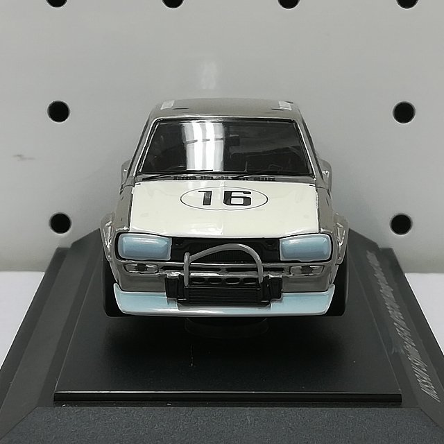 エブロ 1&frasl;43 スカイライン mV408a [難あり] エブロ 1/43 日産 スカイラインGT-R KPGC10 レーシング #6 #15 #16 | ミニカー V