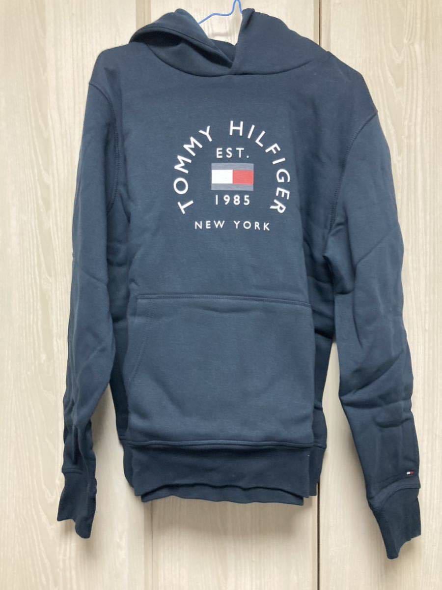 新品未使用TOMMY HILFIGER Lサイズ アーチロゴフーディパーカースウェットトミーヒルフィガーネイビー