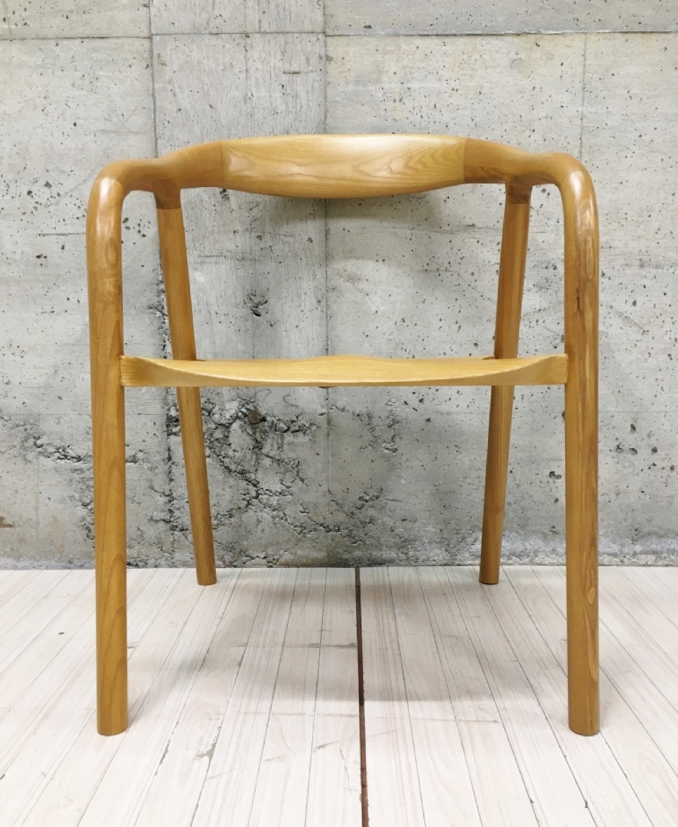 VELNA CHAIR ダイニングチェア 木製 アッシュ無垢 ラッカー塗装 椅子