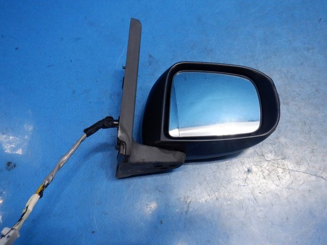 ★タント★　LA600S　ドアミラー右　管理番号　4462