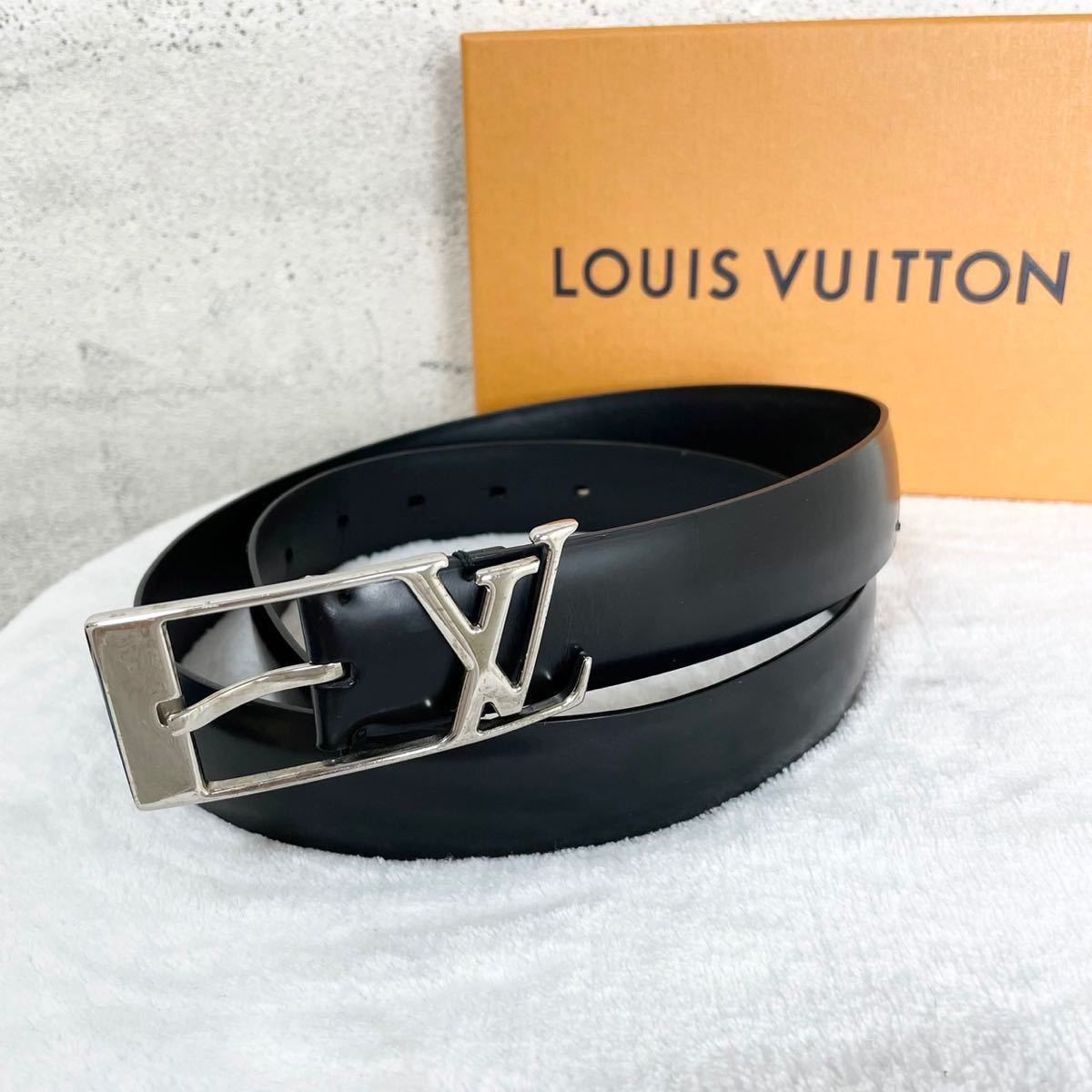 【紳士の贅沢品】LOUIS VUITTON ルイヴィトン　ベルト ロゴ　レザー 本革　ブラック　シルバー　モノグラム　ビジネス　スーツ　ビジネス