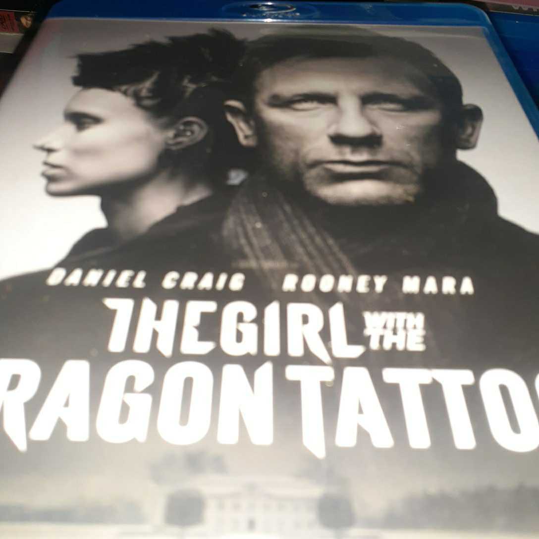 デヴィッドフィンチャーの値段と価格推移は 1件の売買情報を集計したデヴィッドフィンチャーの価格や価値の推移データを公開