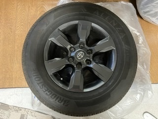 驚きの破格値，大人気】 TRJ150W ランドクルーザープラド TX