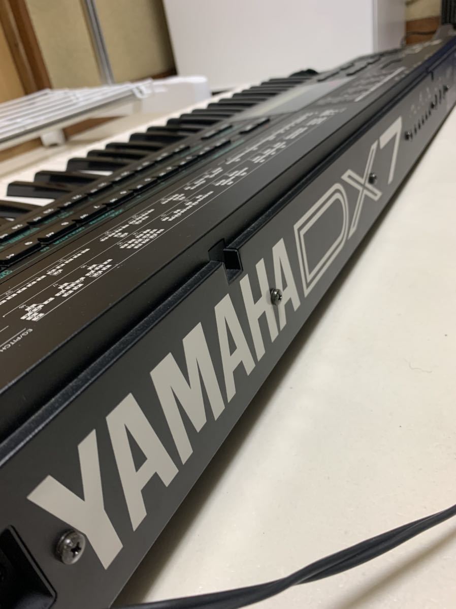 美品　YAMAHA ヤマハ　シンセサイザー　DX7 シリアル20185 ハードケース付き