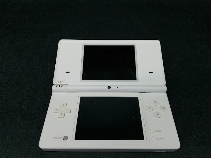 Newニンテンドー3DS いんす ホワイト 箱付き 初期化済み 美品