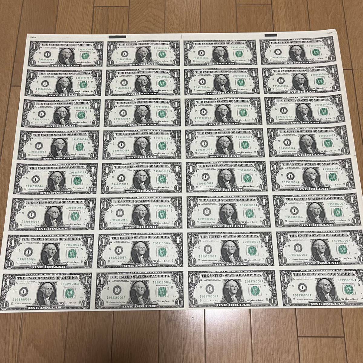 1ドル札 アメリカ 米ドル 32枚 未裁断 1ドル紙幣シート 32ドル分