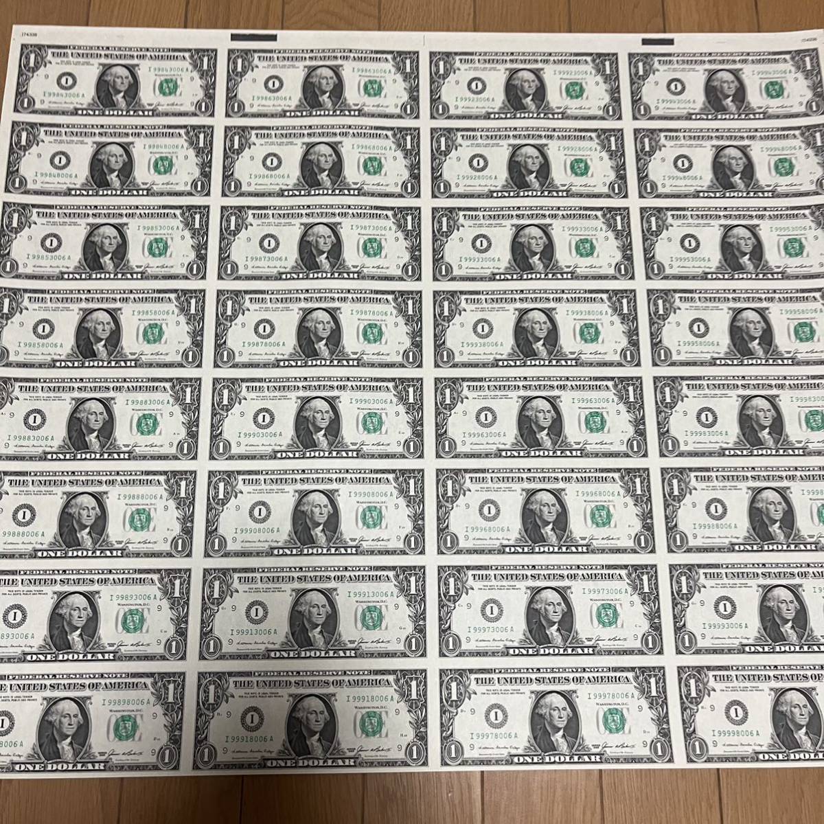 1ドル札 アメリカ 紙幣 未裁断 32枚 コレクション アンティーク ドル紙幣 1ドル 紙幣