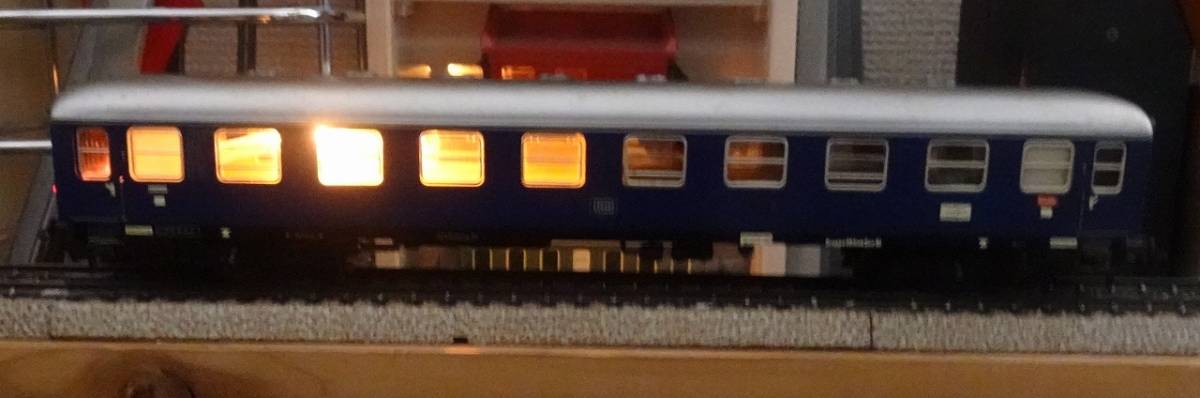 Yahoo!オークション Marklin メルクリン客車 4037，4032