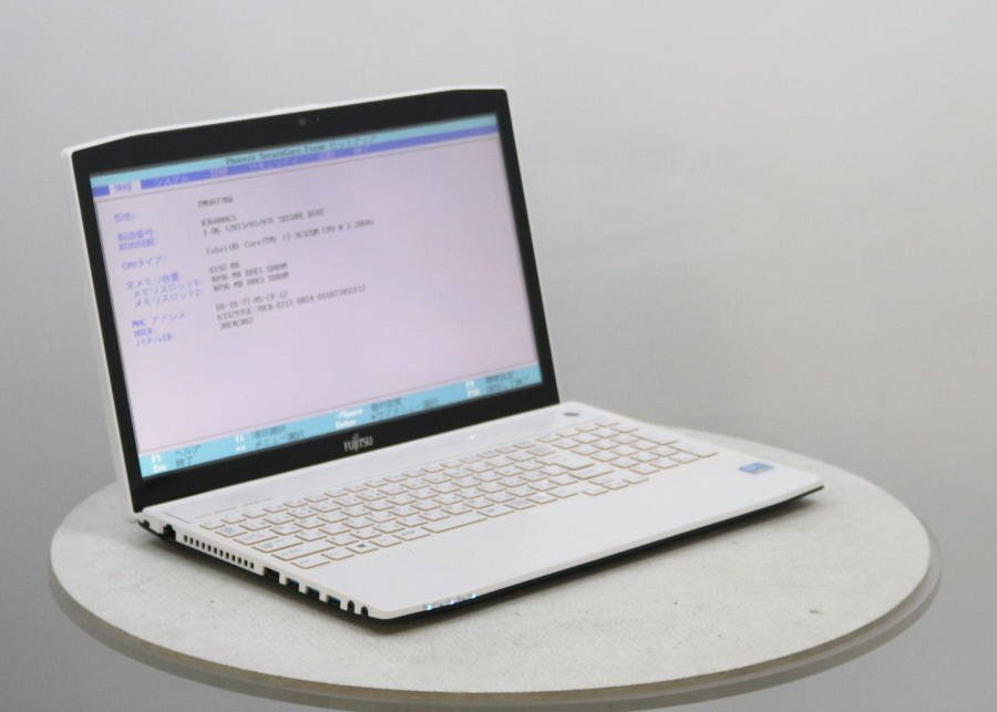 FUJITSU FMVA77KW LIFEBOOK AH77/K Core i7 3632QM 2.20GHz 8GB 1000GB