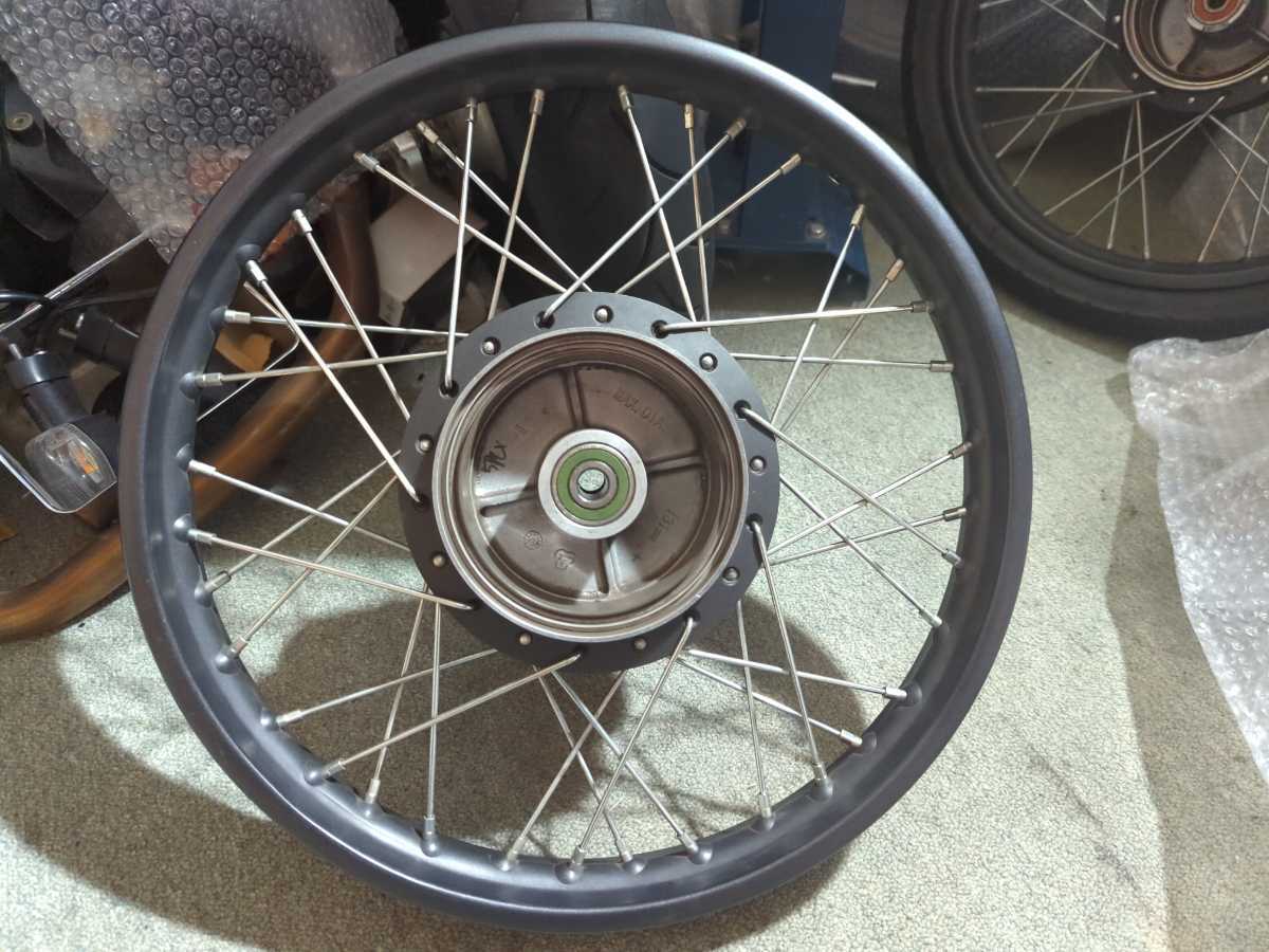 オファー クロスカブ JA45 リア ホイール t1-20 ホンダ クロスカブ110