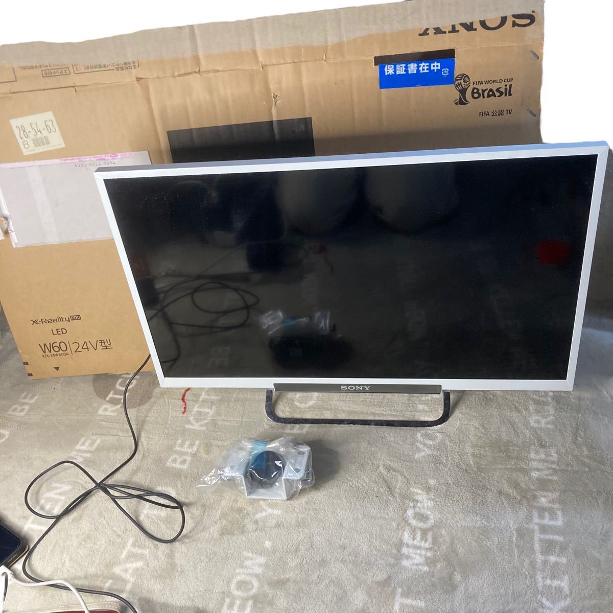 SONY ソニー BRAVIA 液晶テレビ 24V型　2013年製　KDL-24W600A ホワイト　白　B-CASカード付き　Ｙ