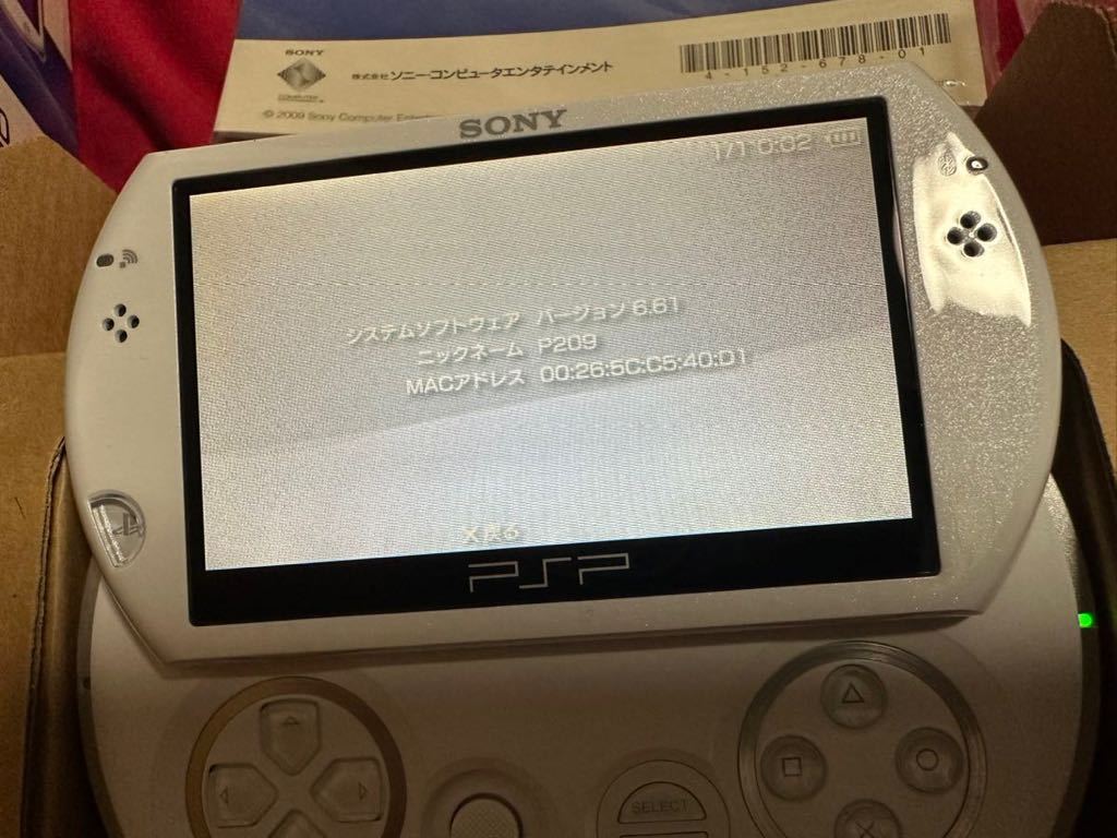美品 SONY PSP go パールホワイト 本体 充電器 psp N1000(PSP go 