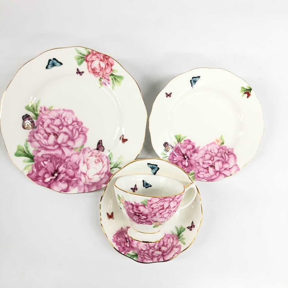 未使用 ロイヤルアルバート ROYAL ALBERT カップ＆ソーサー プレート 4点セット ミランダカー フレンドシップ バラ 蝶々 金彩 食器