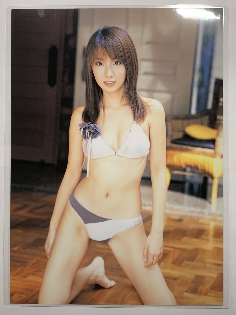 厚手ラミネート加工】山本梓 水着 A4変サイズ 雑誌切り抜き 4ページ