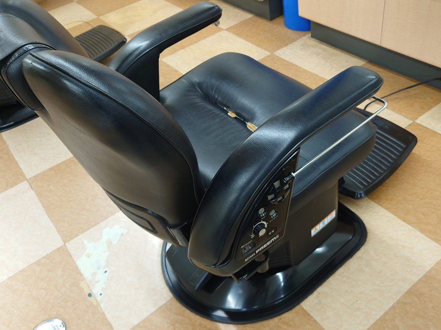 3 理容椅子 BC1402 プリームII PREEM 新明和リビテック 理髪店 美容室 