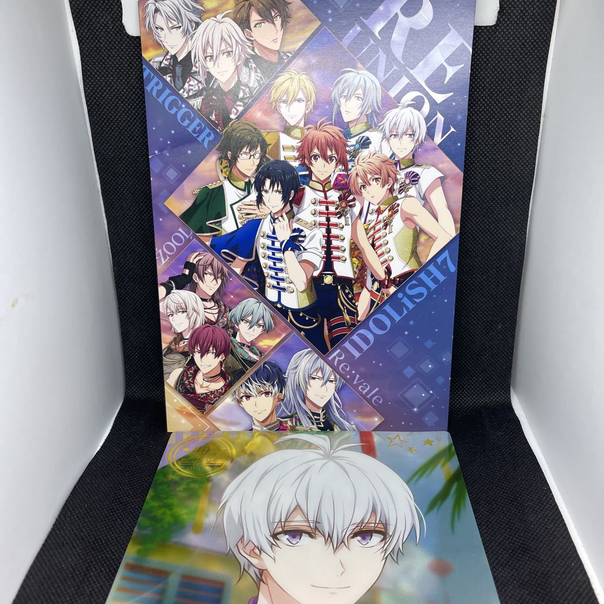 アイナナ クリアビジュアルポスター 三月 組み立てる