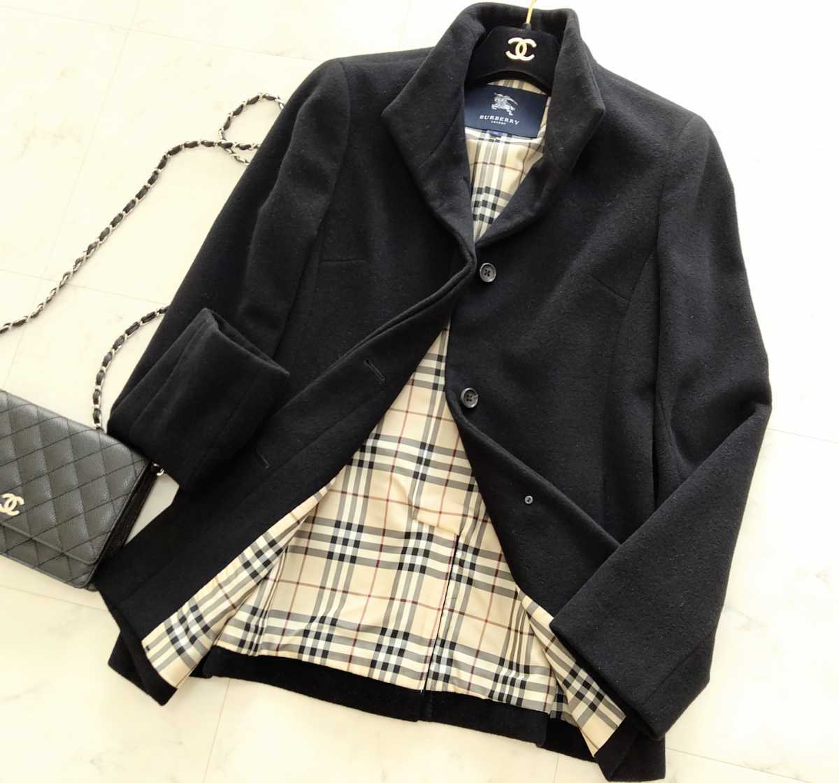 バーバリー　BURBERRY LONDON　アンゴラコート　１３０ BURBERRY LONDON バーバリーロンドン アンゴラコート キッズ
