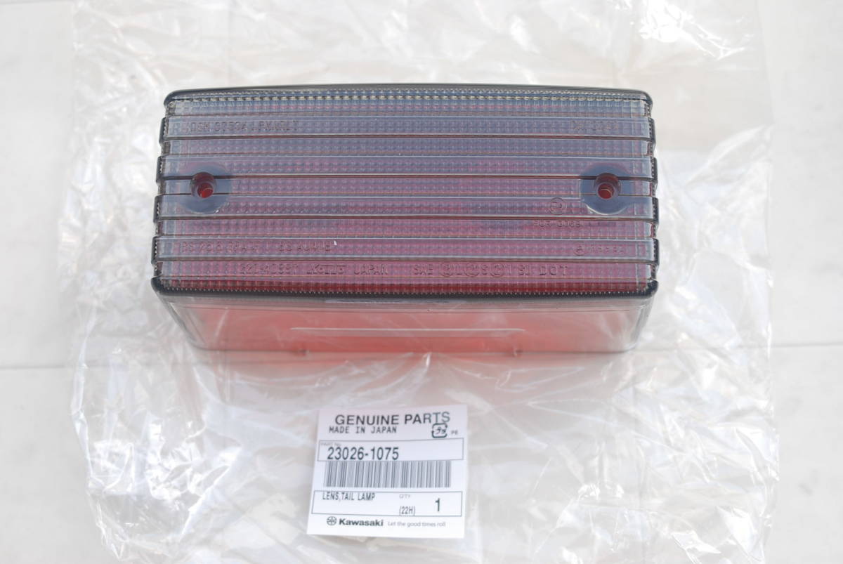 gpz400f z400gp gpz750f z1000r 純正テールレンズ ♪Z1000R 純正 新品 テールレンズ Z1000J GPZ400F GPZ750F Z750GP