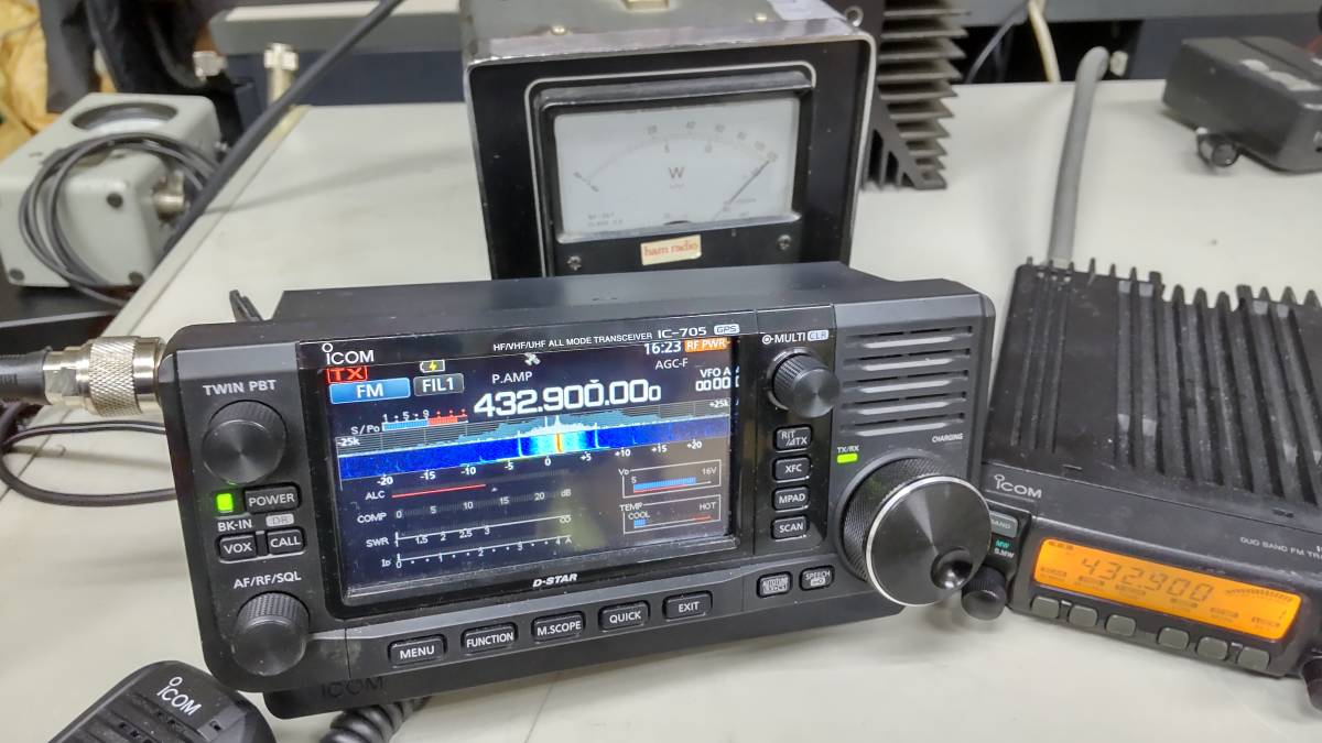 アイコム　IC-207　20W　144/430　ラジオ　完 ICOM IC207J(20W) 144/430MHzデュアルバンダー 中古 【公式通販】