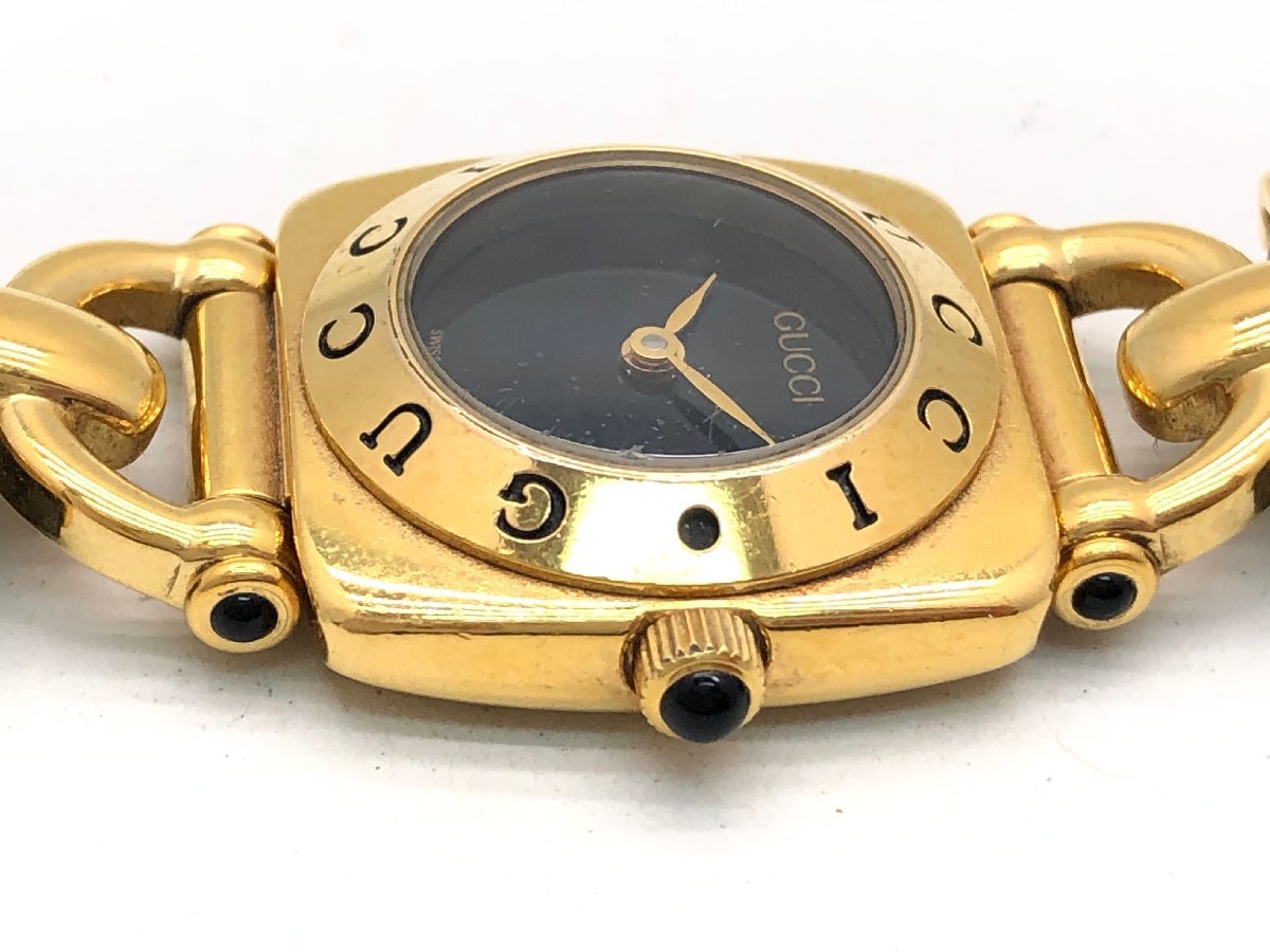 グッチ GUCCI 6300L ホースビット ゴールド 腕時計 クォーツ - 黒文字 